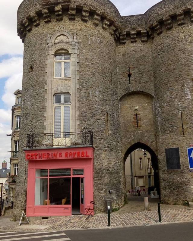 19366075_821153558052778_8180123937812338388_n